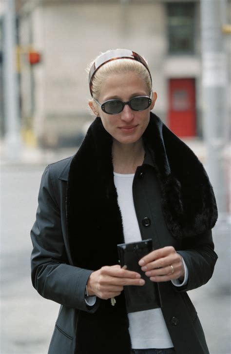 carolyn bessette kennedy eyewear.